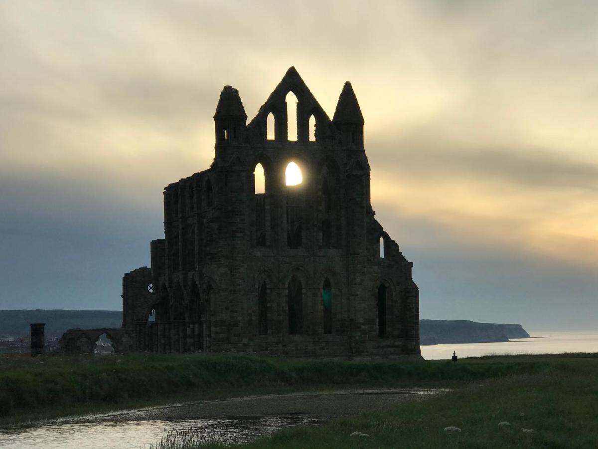 High Tide * Whitby